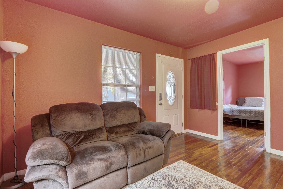 Property Photo:  611 W Live Oak Street  TX 78704 