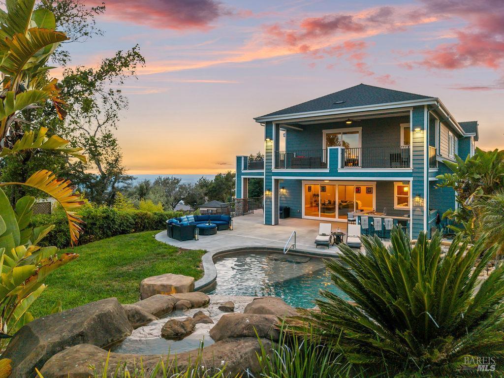 Property Photo:  3882 Royal Manor Place  CA 95404 