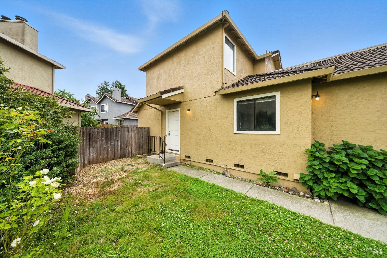 Property Photo:  110 Francis Circle  CA 94928 