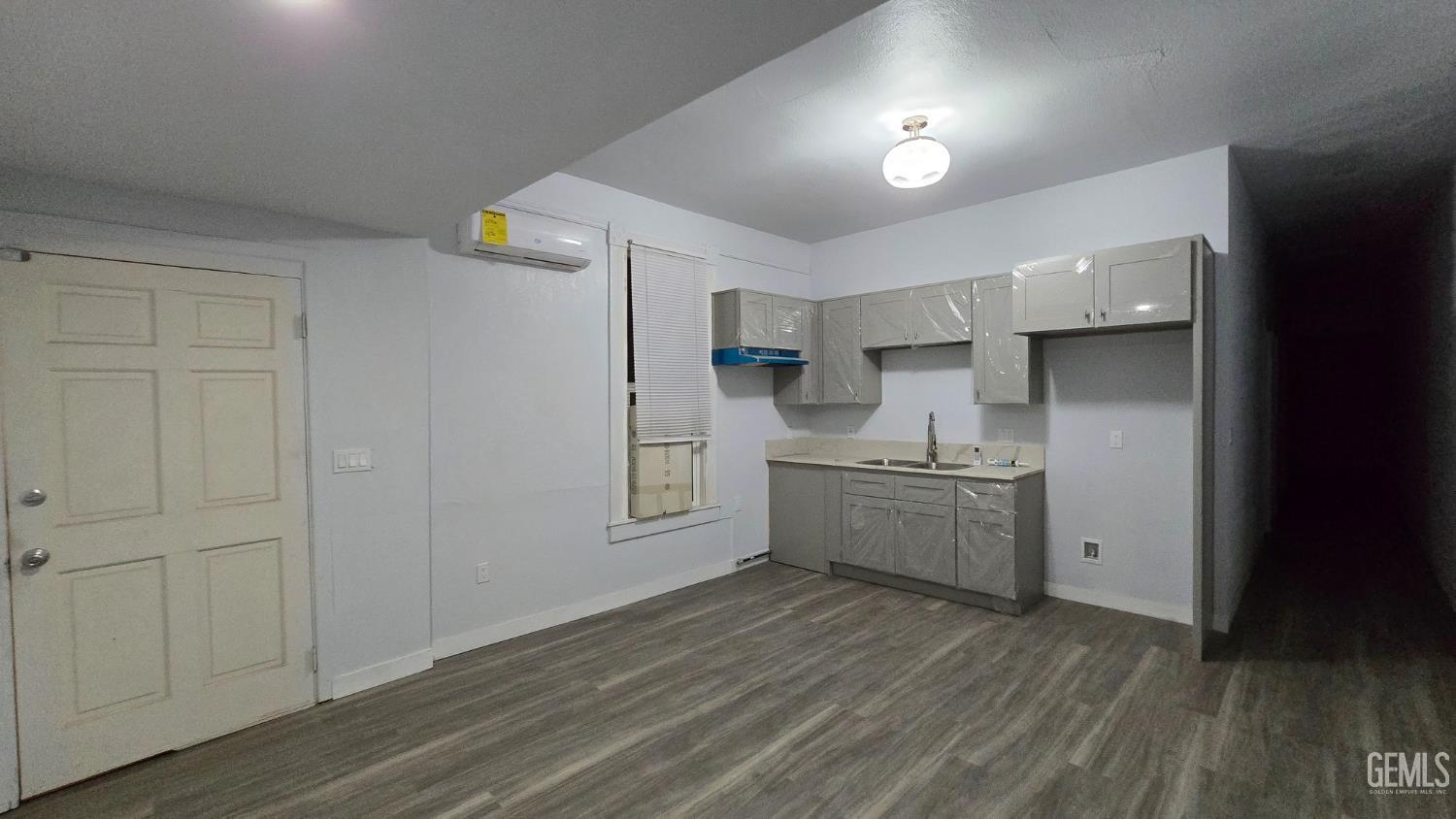 Property Photo: 1823 Cherry Street 1823 CA 93304