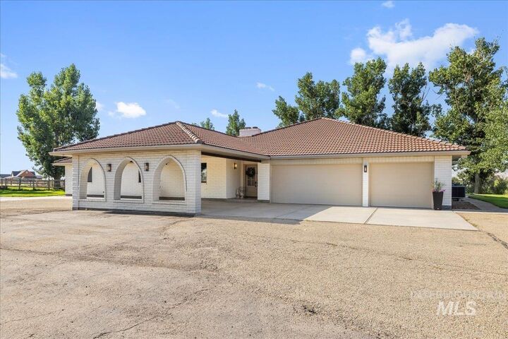 Property Photo:  4282 Hogg Rd  ID 83628 