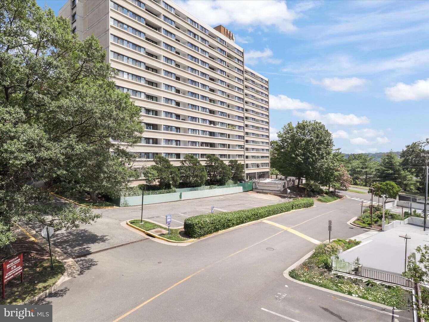 Property Photo:  5911 Edsall Road 408  VA 22304