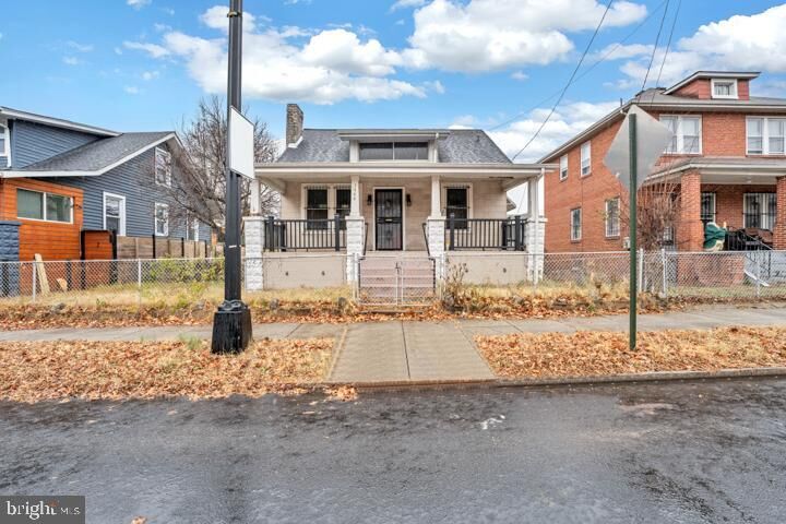Property Photo:  1444 T Street SE  DC 20020 