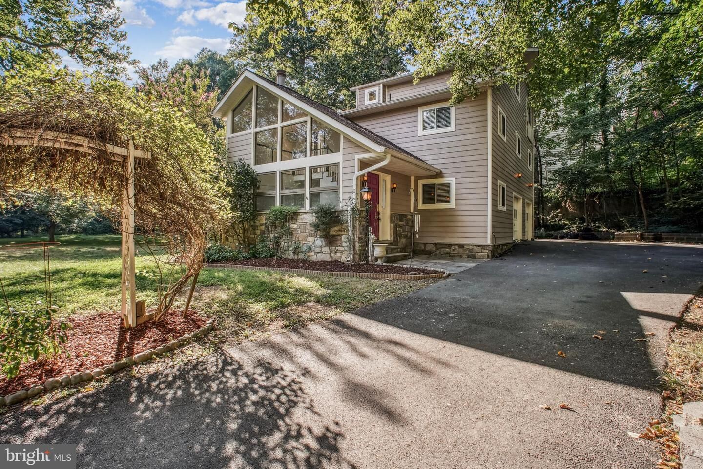 Property Photo:  3530 Morningside Drive  VA 22031 