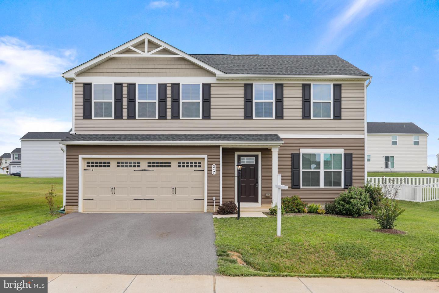 Property Photo: 242 Otero Ln WV 25427