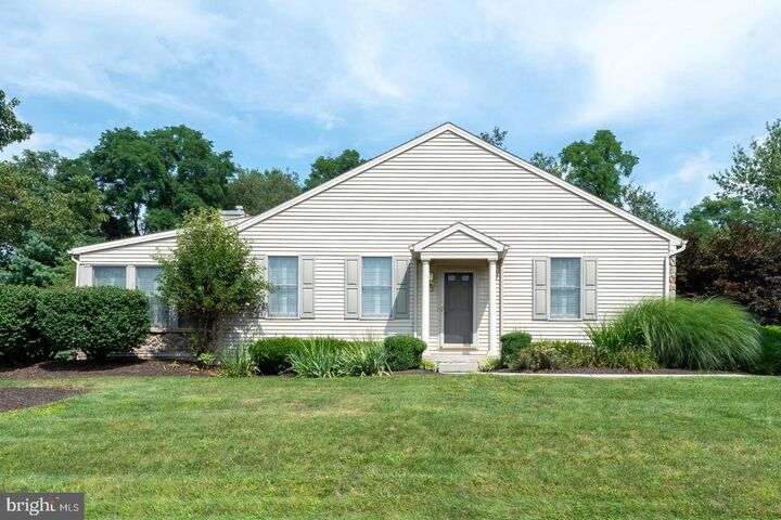 1001 Saint Andrews Court  Mechanicsburg PA 17050 photo