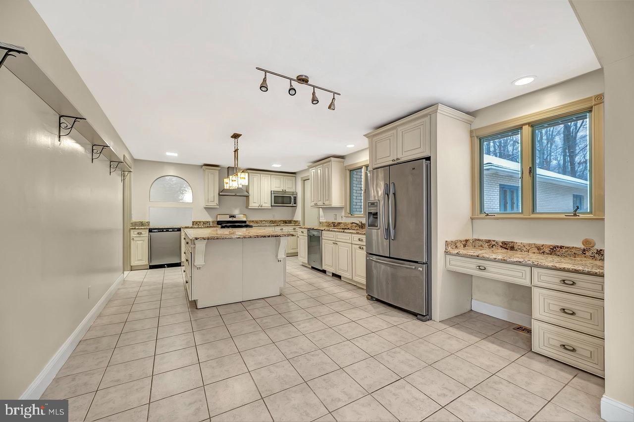 Property Photo:  97 Hardy Drive  NJ 08540 