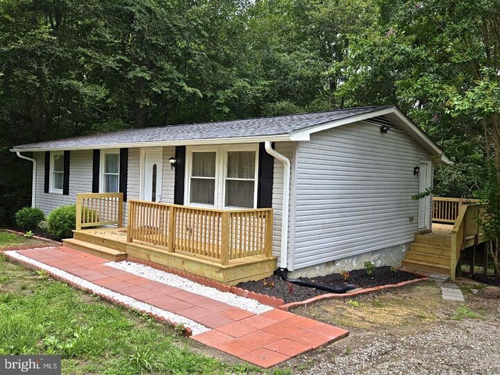 Property Photo: 18113 Vip Jon Road VA 22546