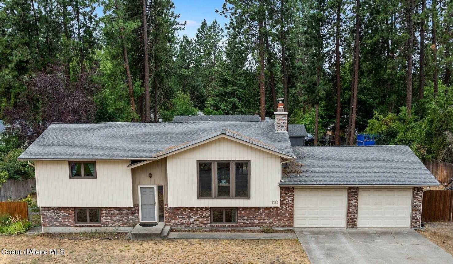 Property Photo:  110 S Ridgewood Dr  ID 83854 