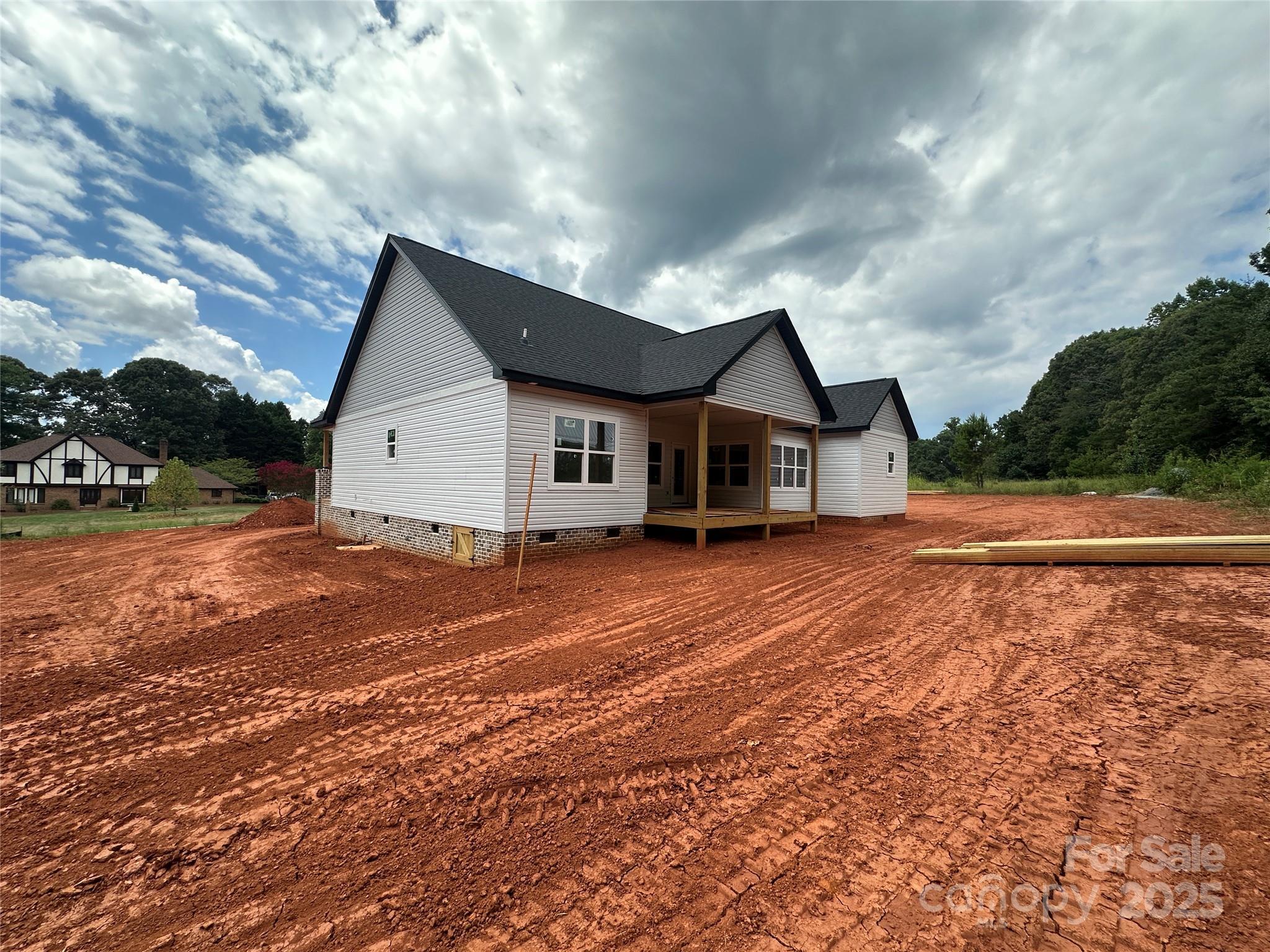 Property Photo: 2988 Quail Drive NC 28658