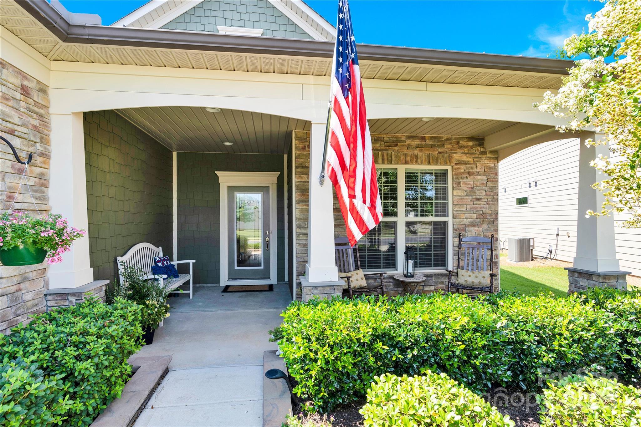 Property Photo: 637 Birchway Drive SC 29715
