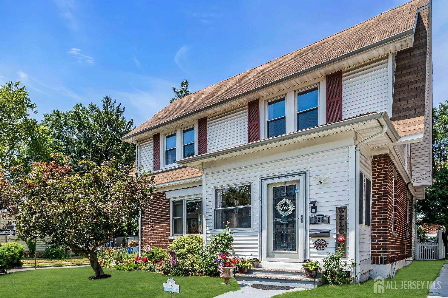 Property Photo: 525 Linden Avenue NJ 07095
