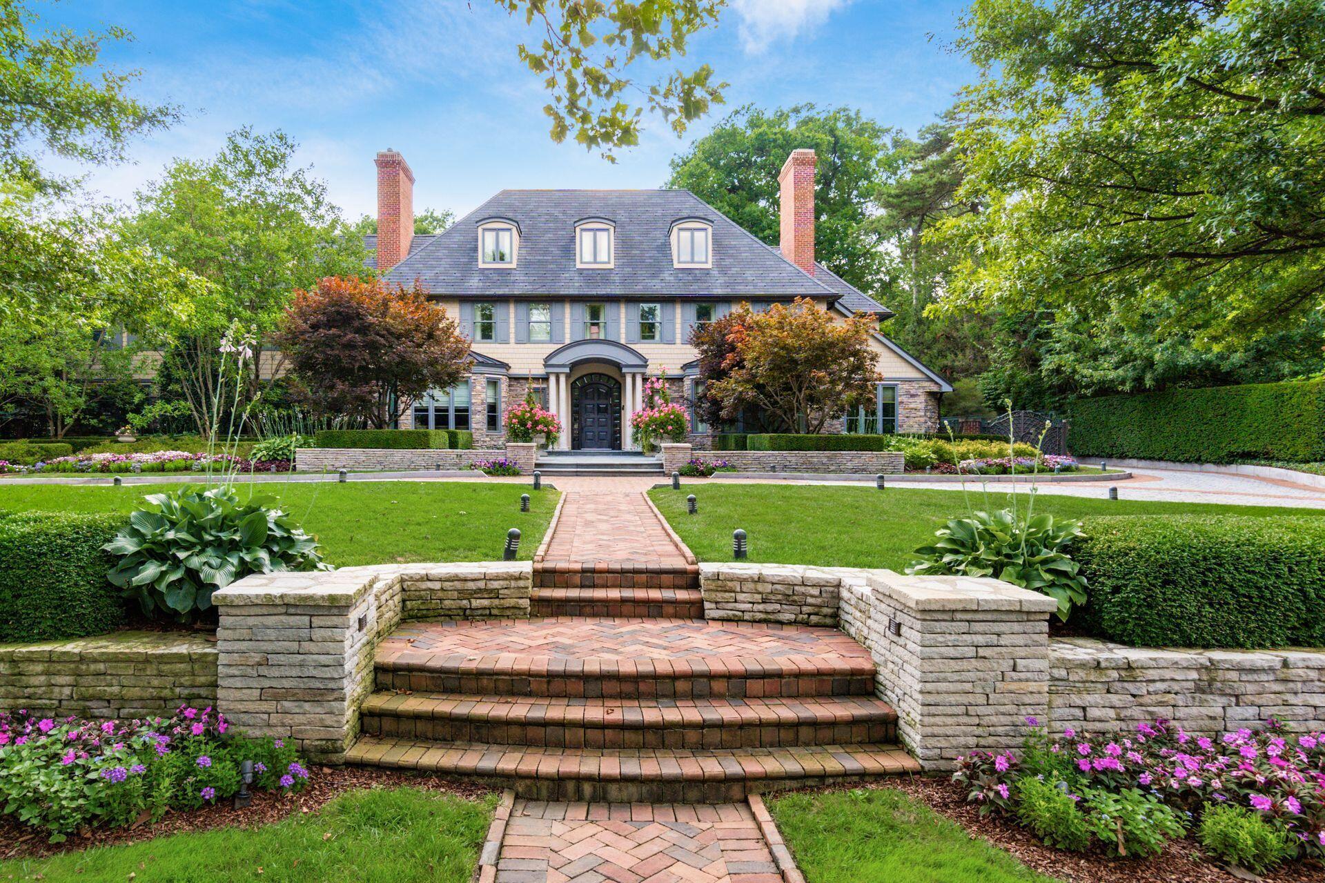 Property Photo: 291 N Drexel Avenue OH 43209