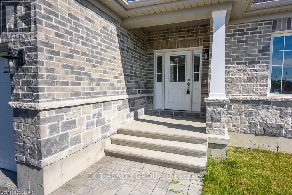 Property Photo: 30 Gardiner Street ON K8N 0L8