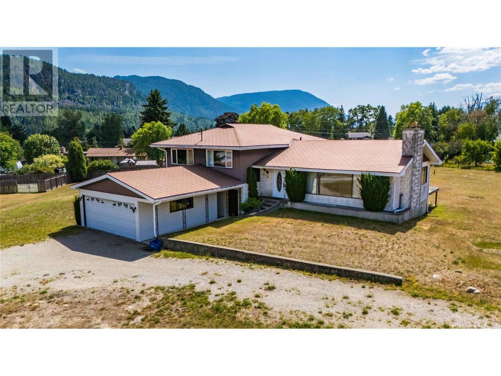 412 104th Street  Castlegar BC V1N 3G5 photo