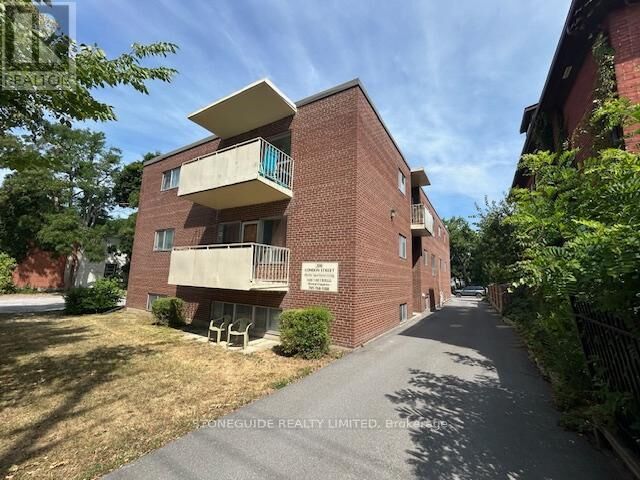 Property Photo:  200 London Street  ON K9H 2Y9 
