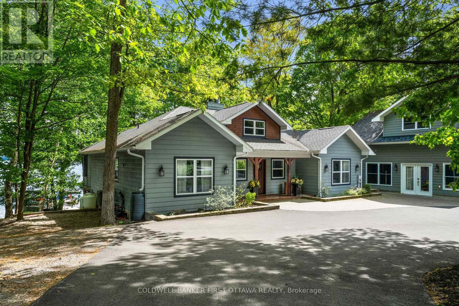 Property Photo: 314 Kennedy Road ON K0J 1H0