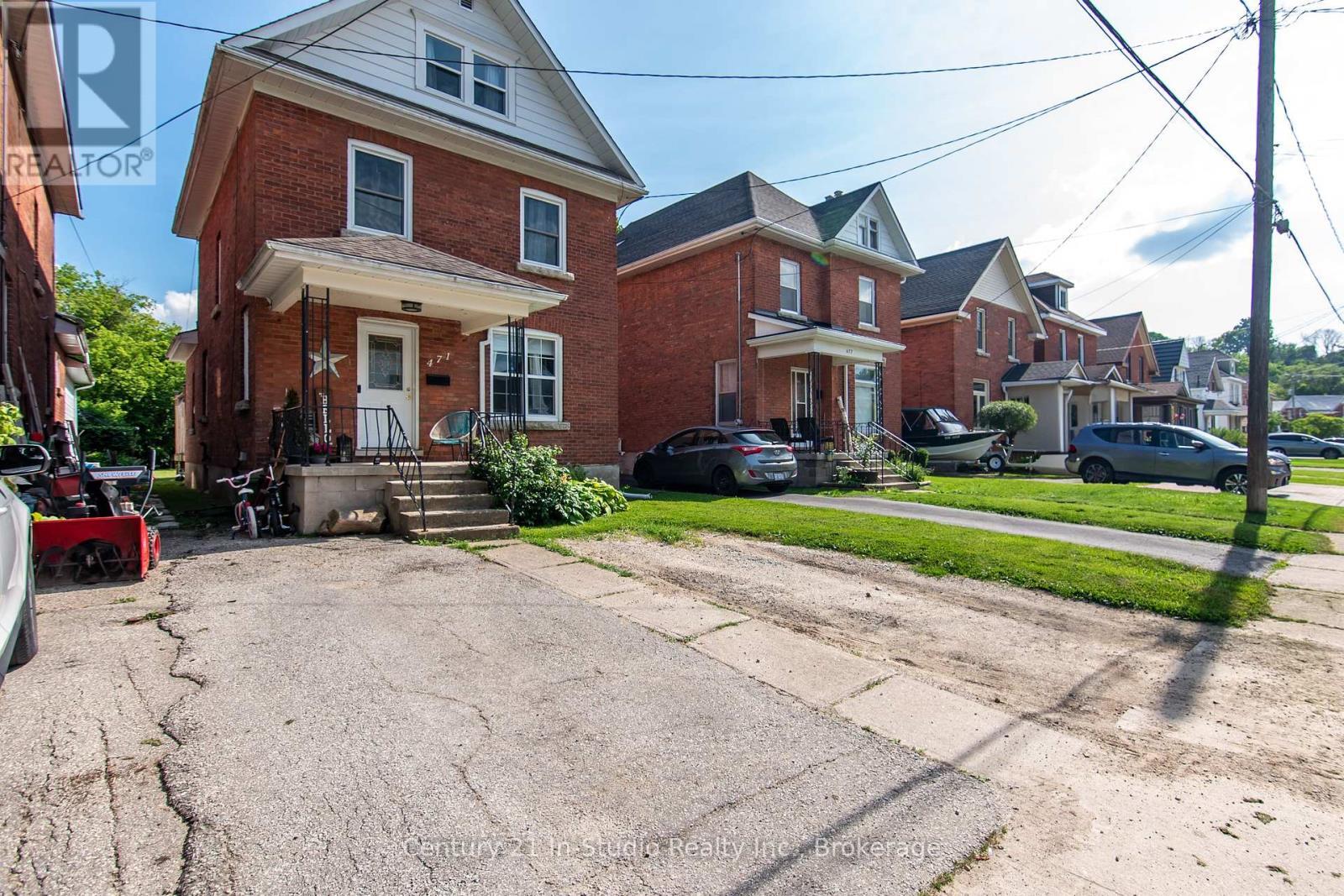 Photo de la propriété: 471 13th A Street West ON N4K 3X3
