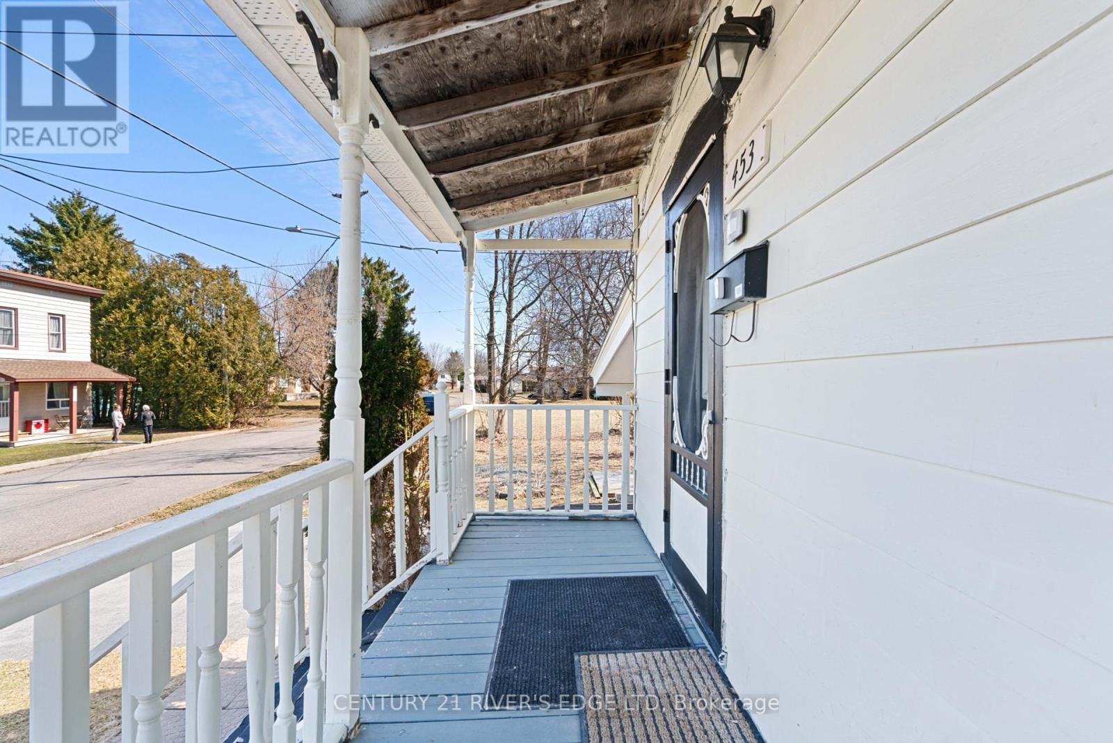 Property Photo: 453 May Street ON K0C 2K0