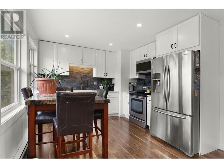 Property Photo:  48 Finch Street  BC V8C 1T2 