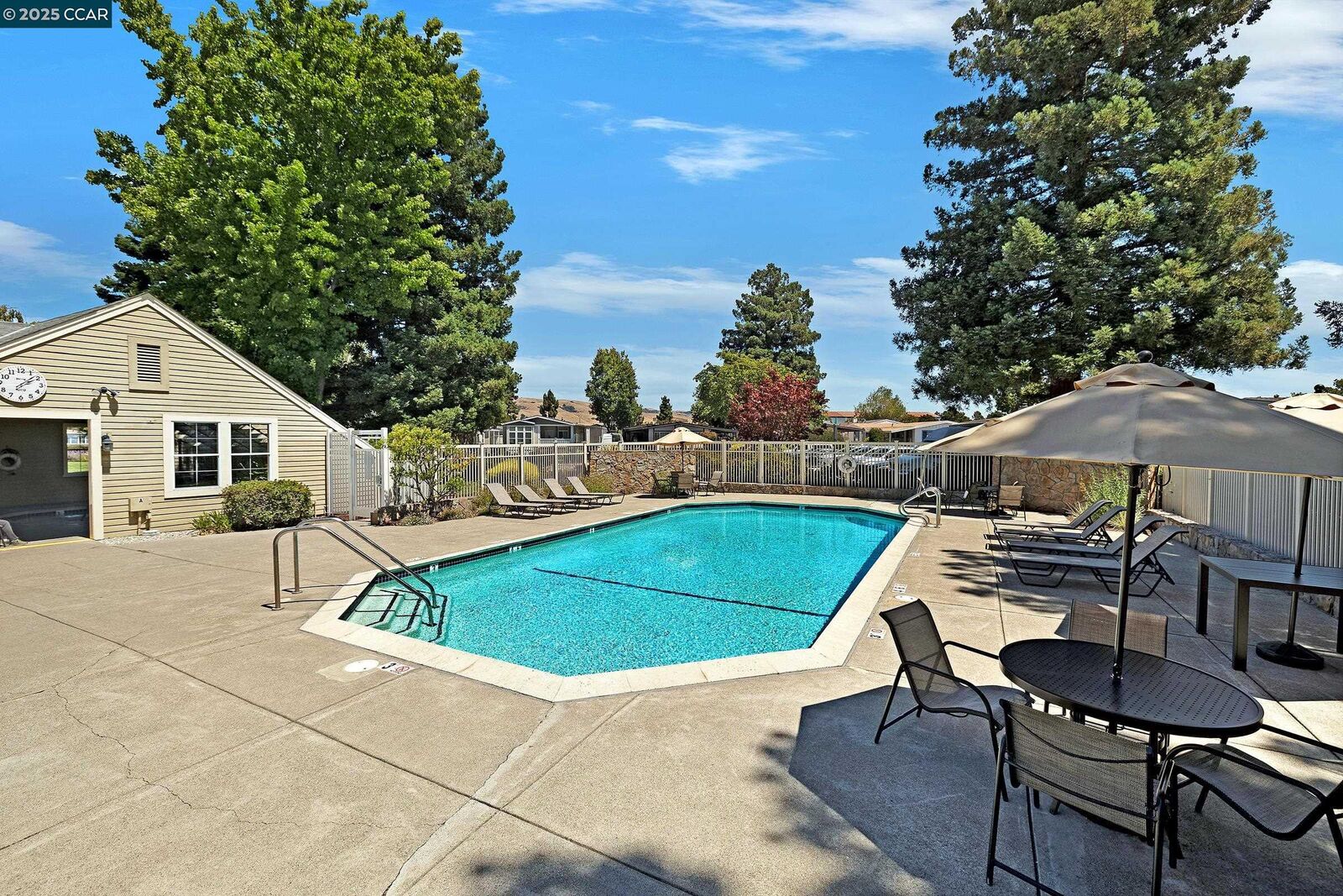 Property Photo:  1474 Wakefield Dr  CA 94544 