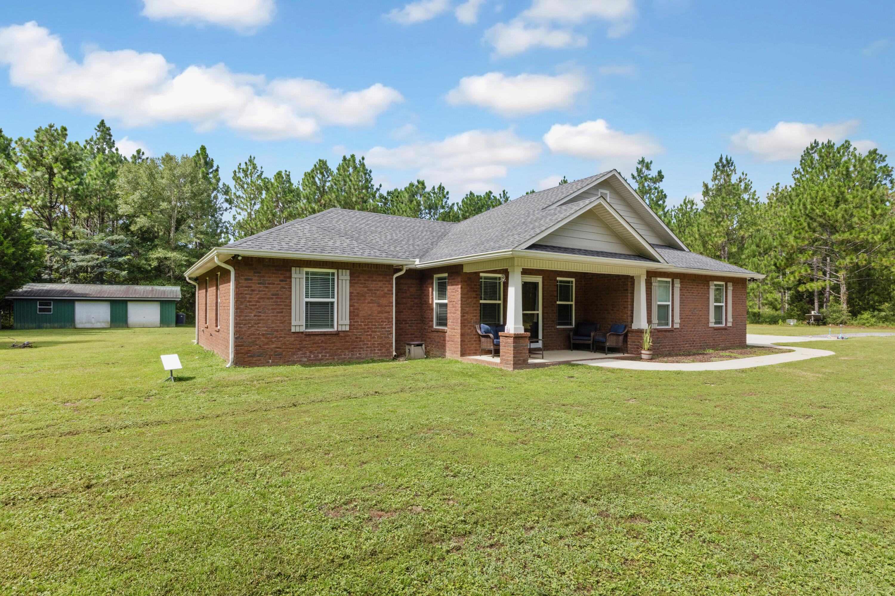 Property Photo: 3644 Hwy 602 FL 32567
