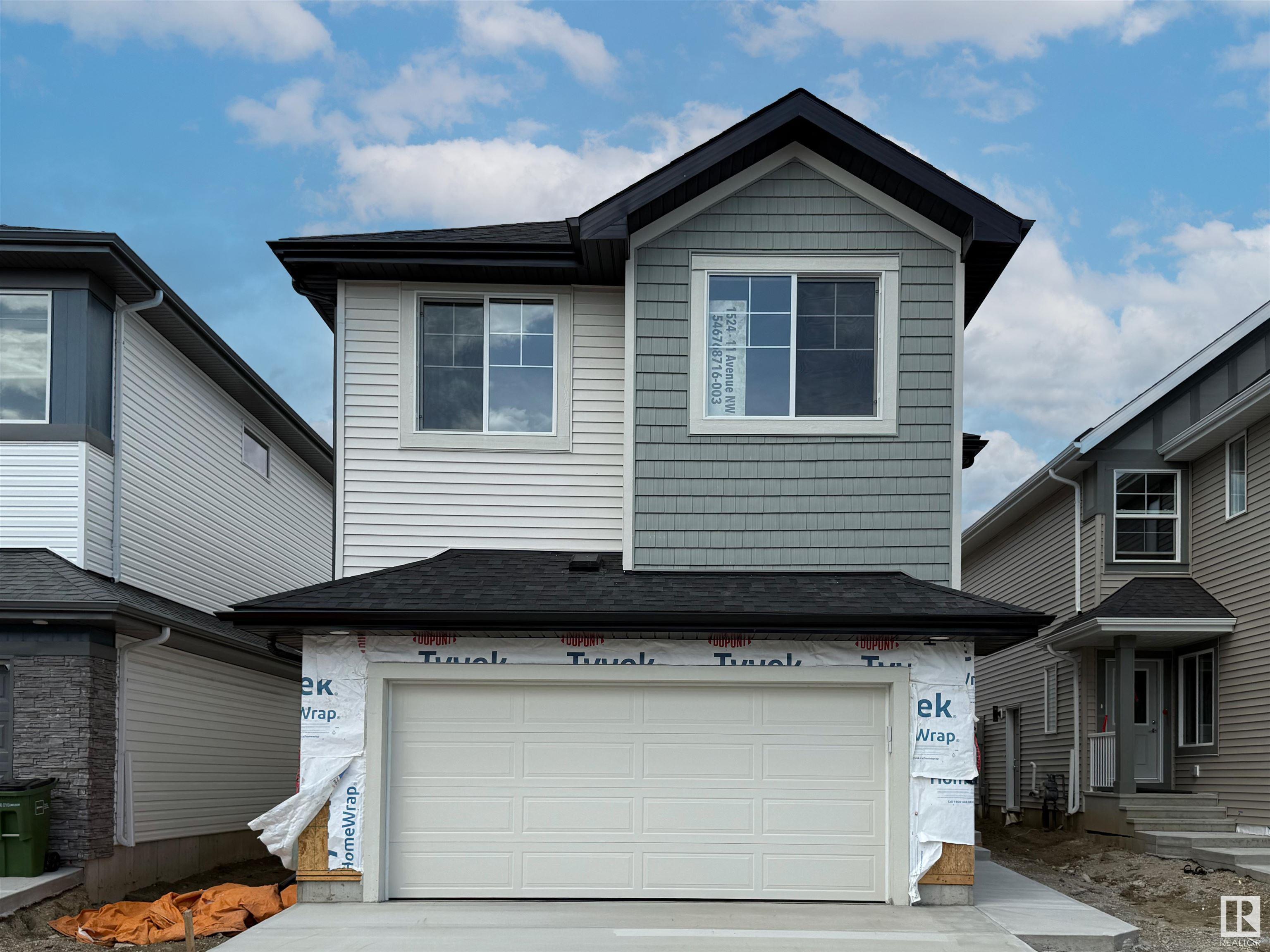 Photo de la propriété:  1524 11 Avenue NW  AB T6T 2W4 