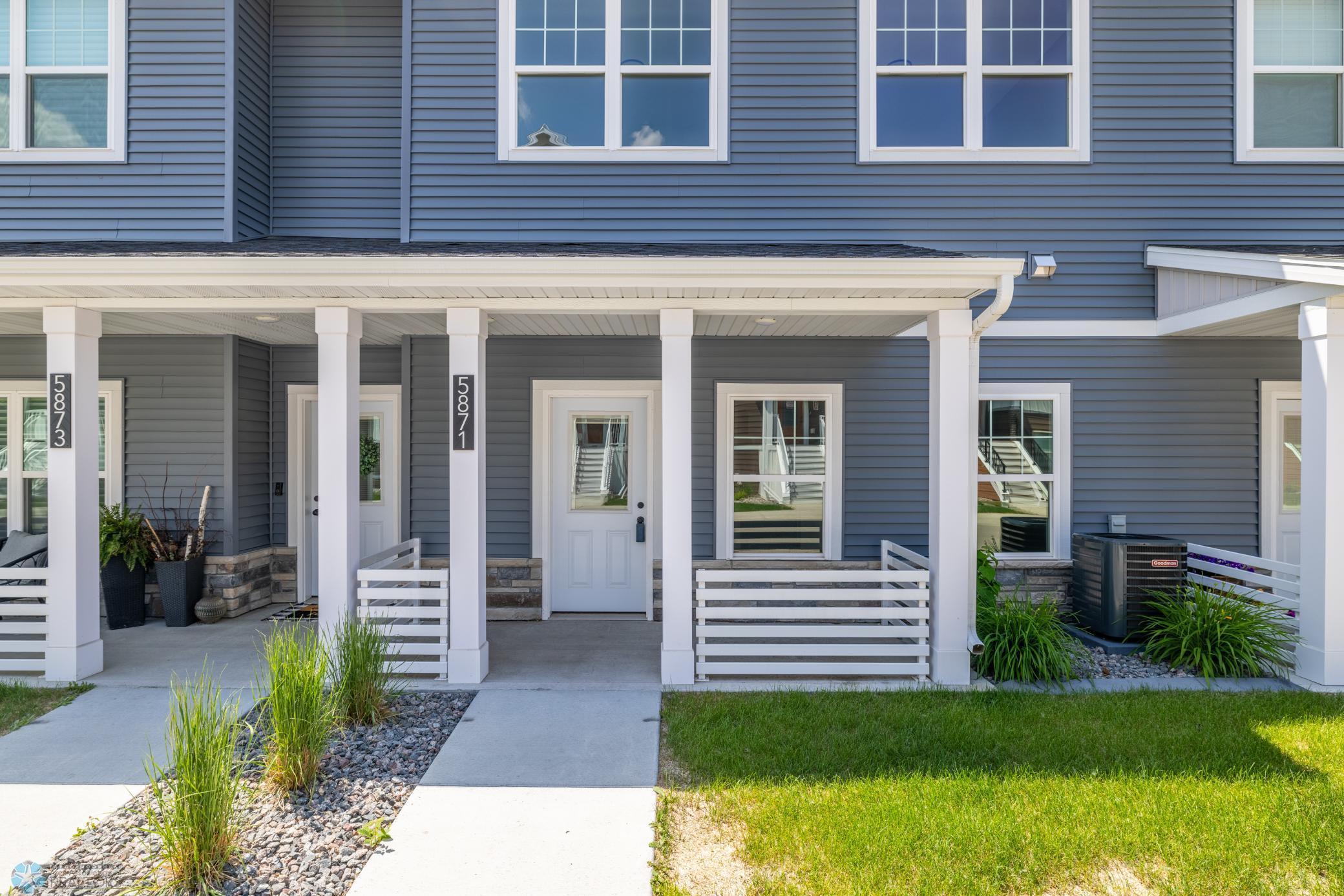 Property Photo:  5885 41 Street S  ND 58104 