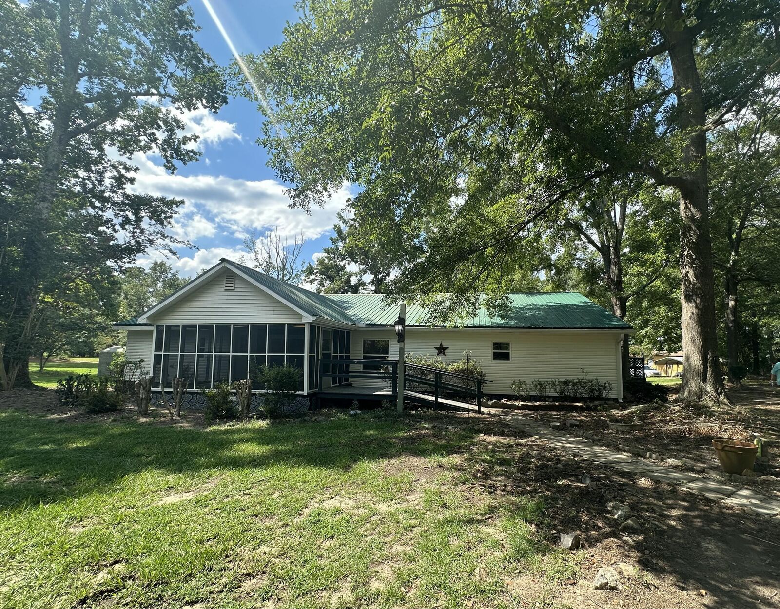 Property Photo: 1103 Lakeview Drive GA 30813