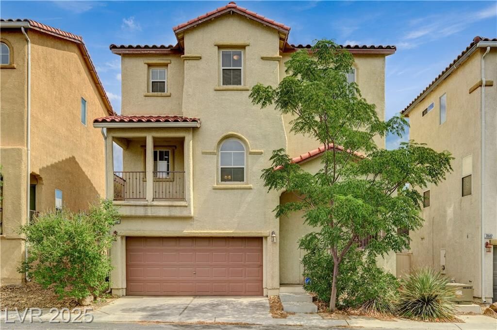 Property Photo: 7055 Canary Ivy Way NV 89156