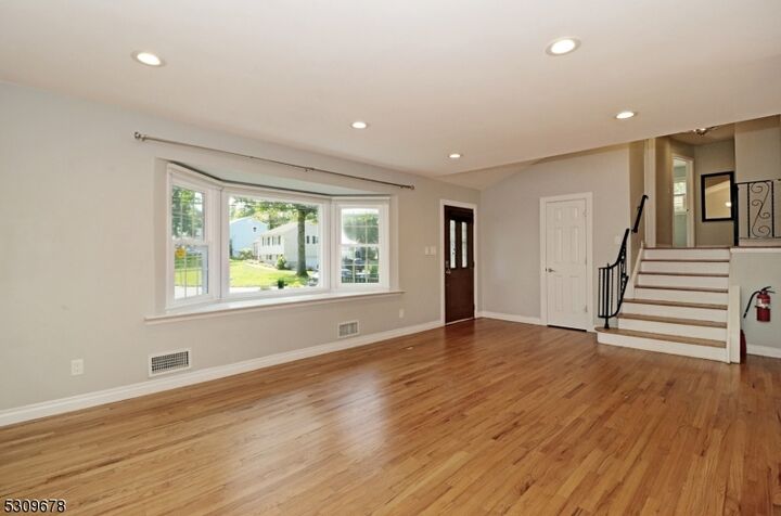 Property Photo: 237 Runnymede Pkwy NJ 07974