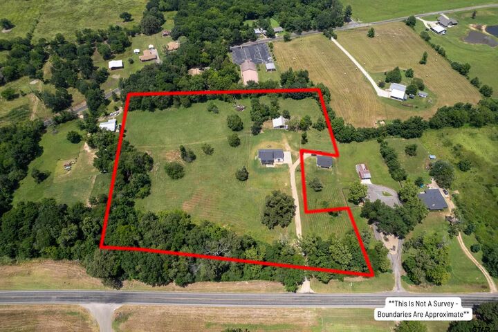 Property Photo: 173 US Hwy 67 East TX 75457