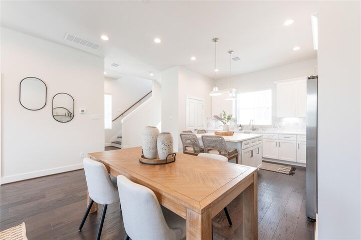 Property Photo:  5506E Wheatley Street  TX 77091 