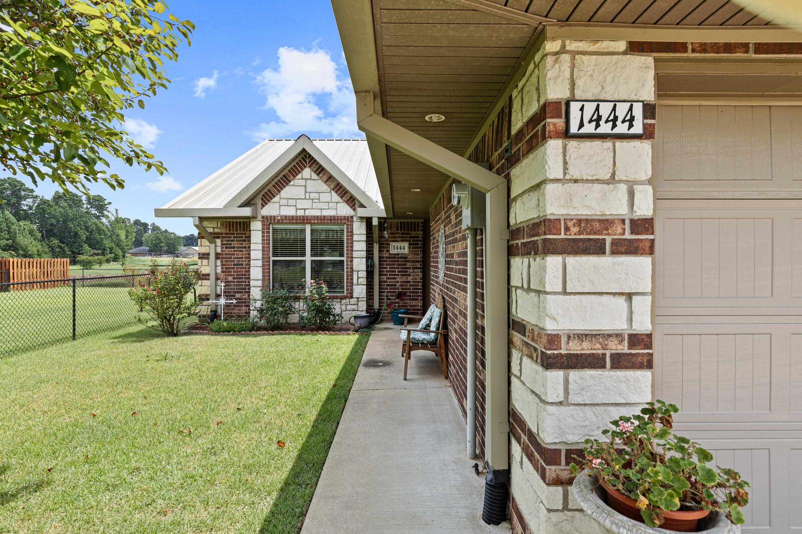Property Photo:  1444 Garner Ln  TX 75605 