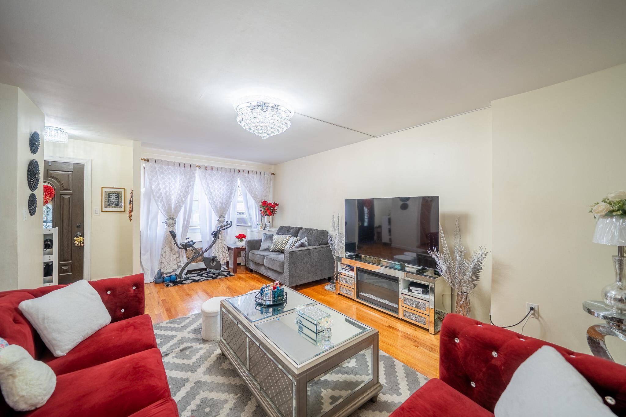 Property Photo:  1720A Paulding Avenue  NY 10462 