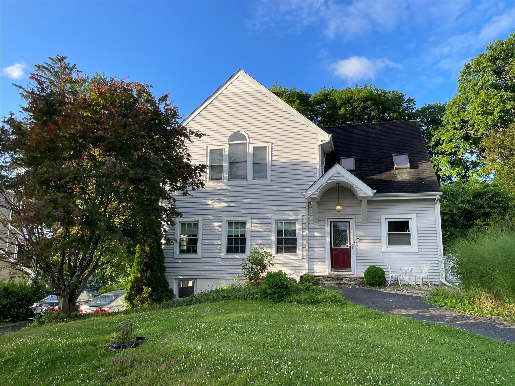 Property Photo: 197 Underhill Avenue NY 10598