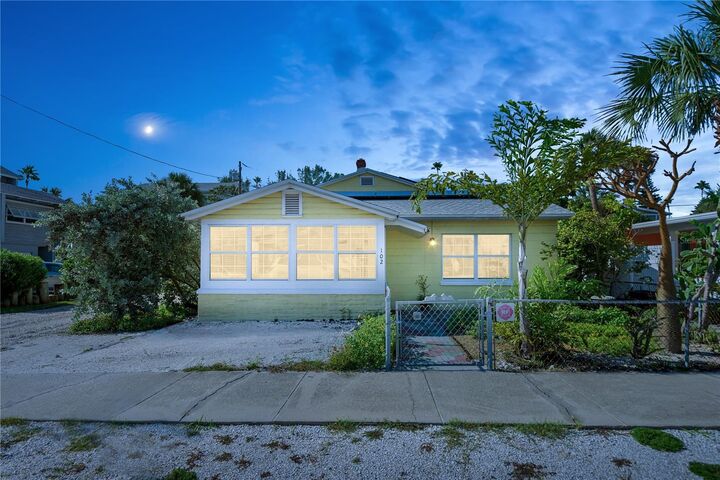 Property Photo: 102 11th Avenue FL 33706