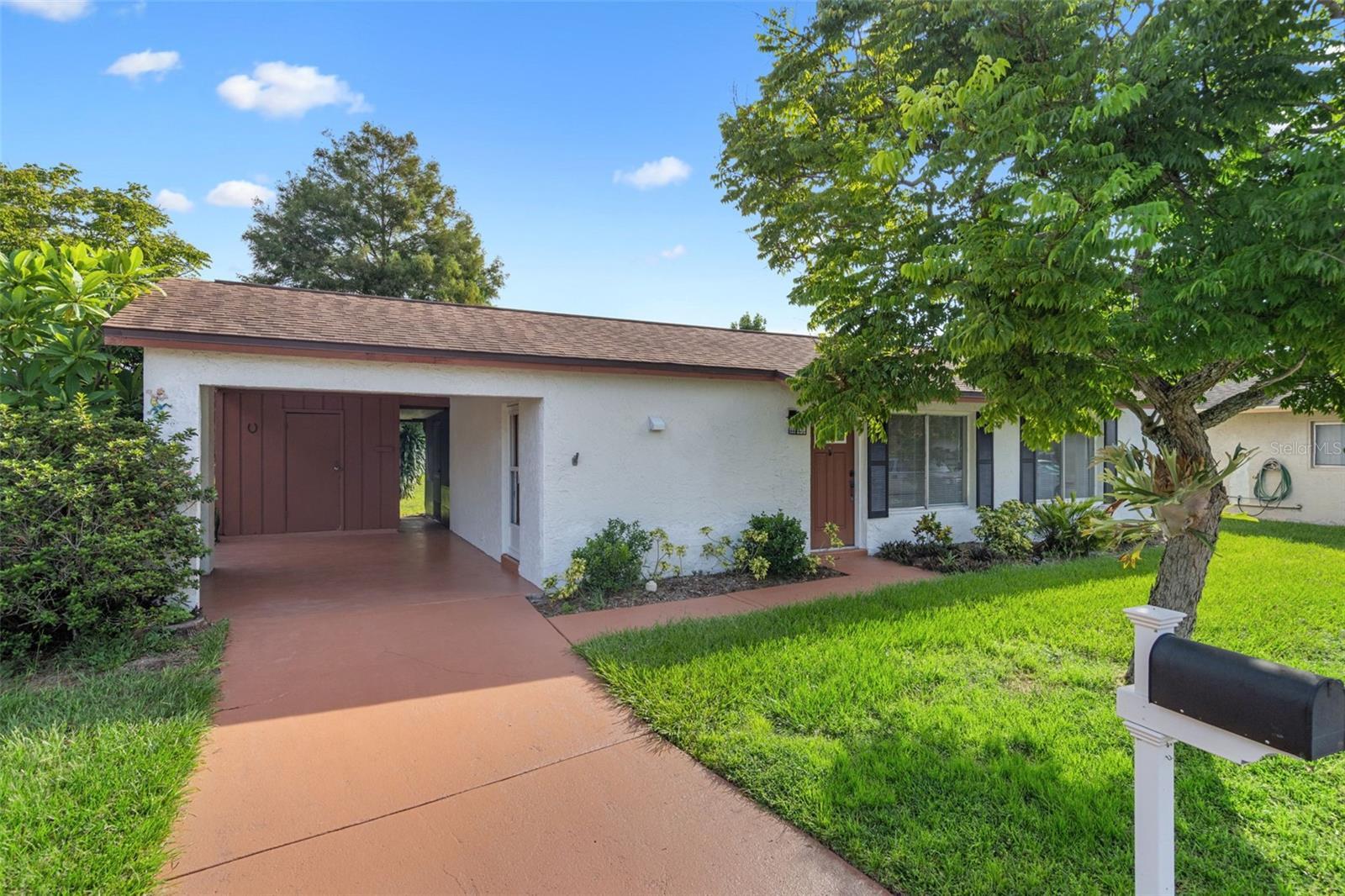 Property Photo: 5021 Loyola Lane FL 32821