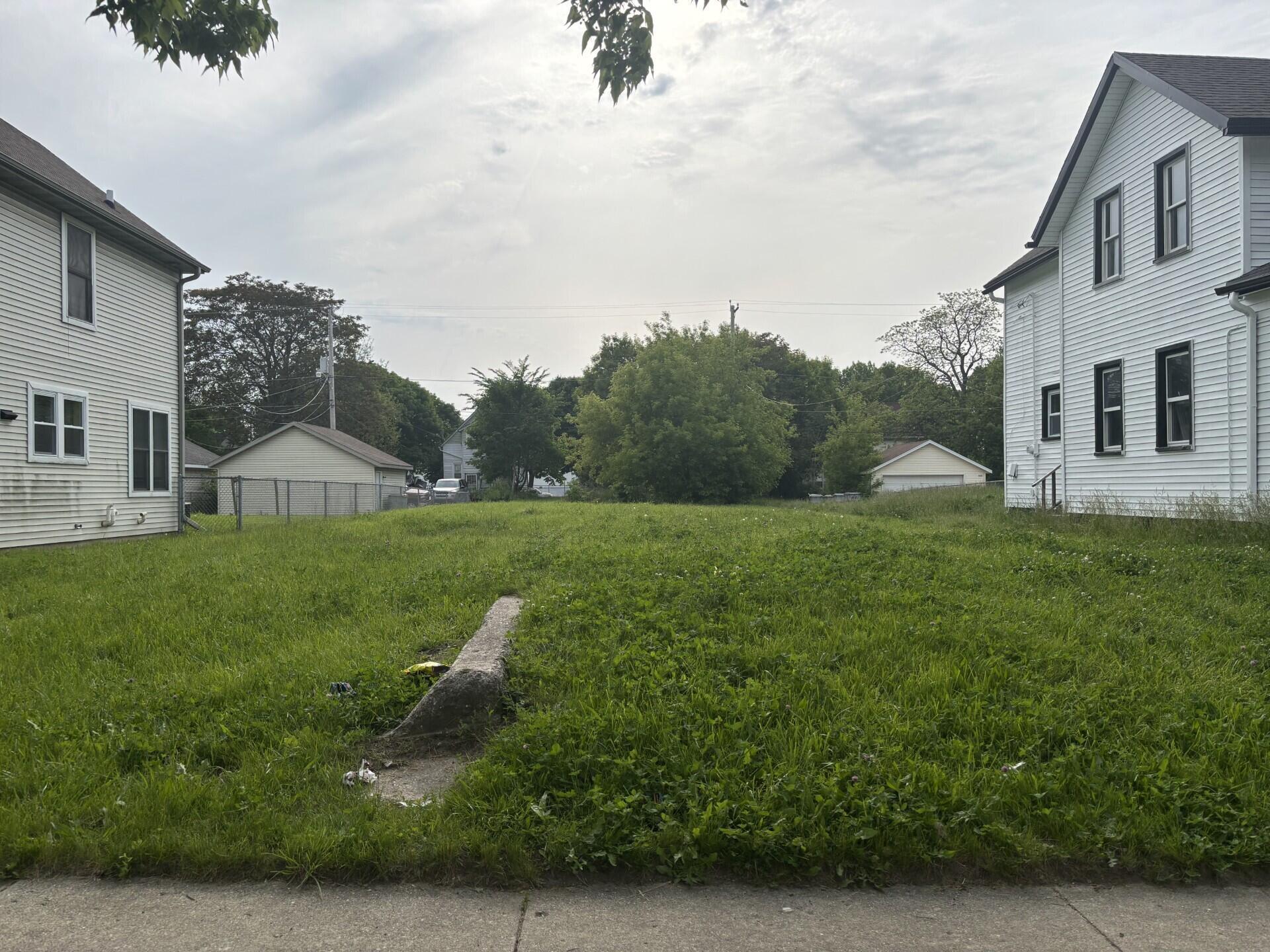 Property Photo: 1621 N 14th St WI 53205