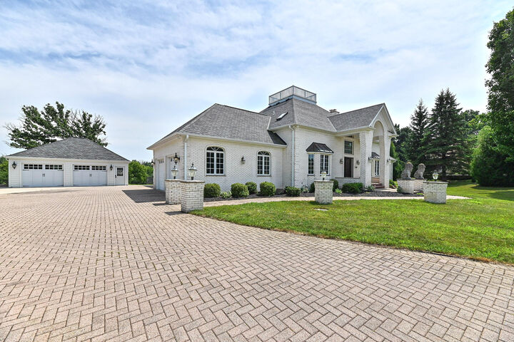 W289n4756 Wild Rose Ct  Delafield WI 53029 photo