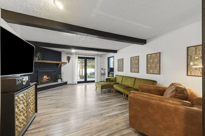 Property Photo:  207 Meadow Wood Drive  IL 60431 