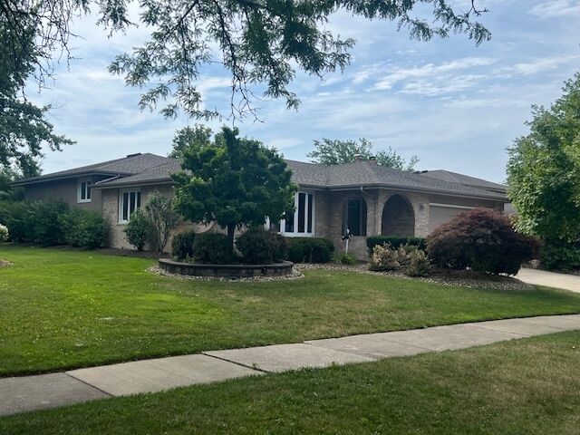 Property Photo: 17533 Pecan Lane IL 60487