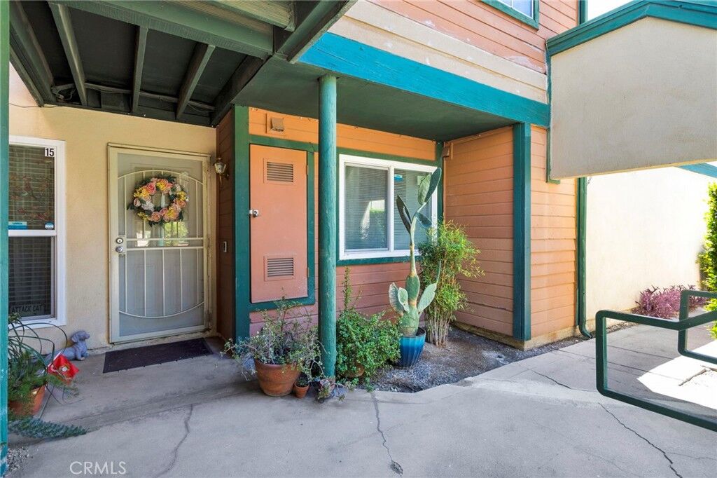 Property Photo:  2660 Twain Dr 15  CA 92407 