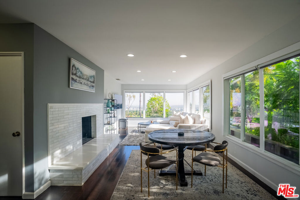 Property Photo:  1438 Davies Drive  CA 90210 