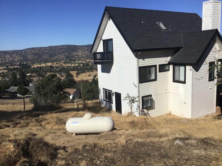 Property Photo:  2464 Charmstone Way  CA 95228 