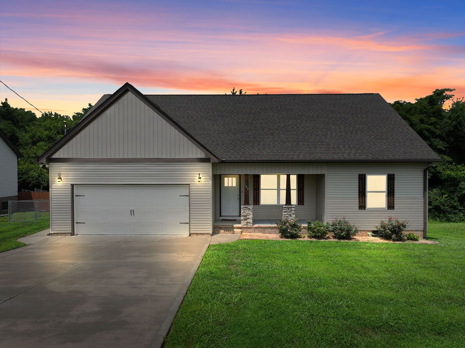 Property Photo: 108 Lexington Cove Blvd TN 37160