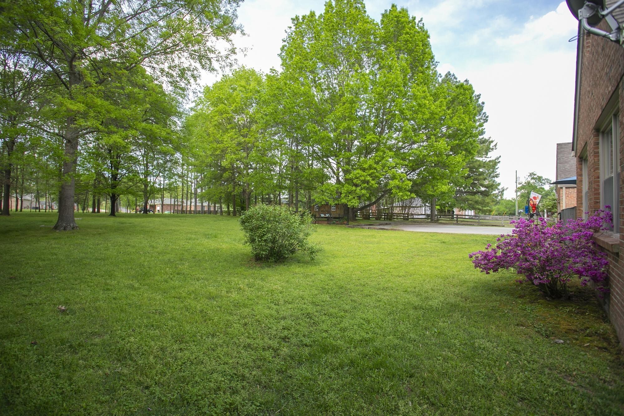 Property Photo: 8344 Highway 100 TN 37221