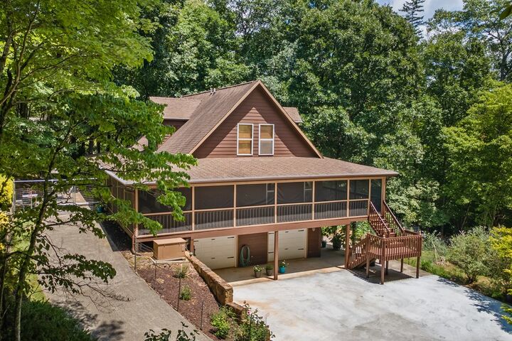 Property Photo:  240 Rolling Hills Drive  GA 30560 