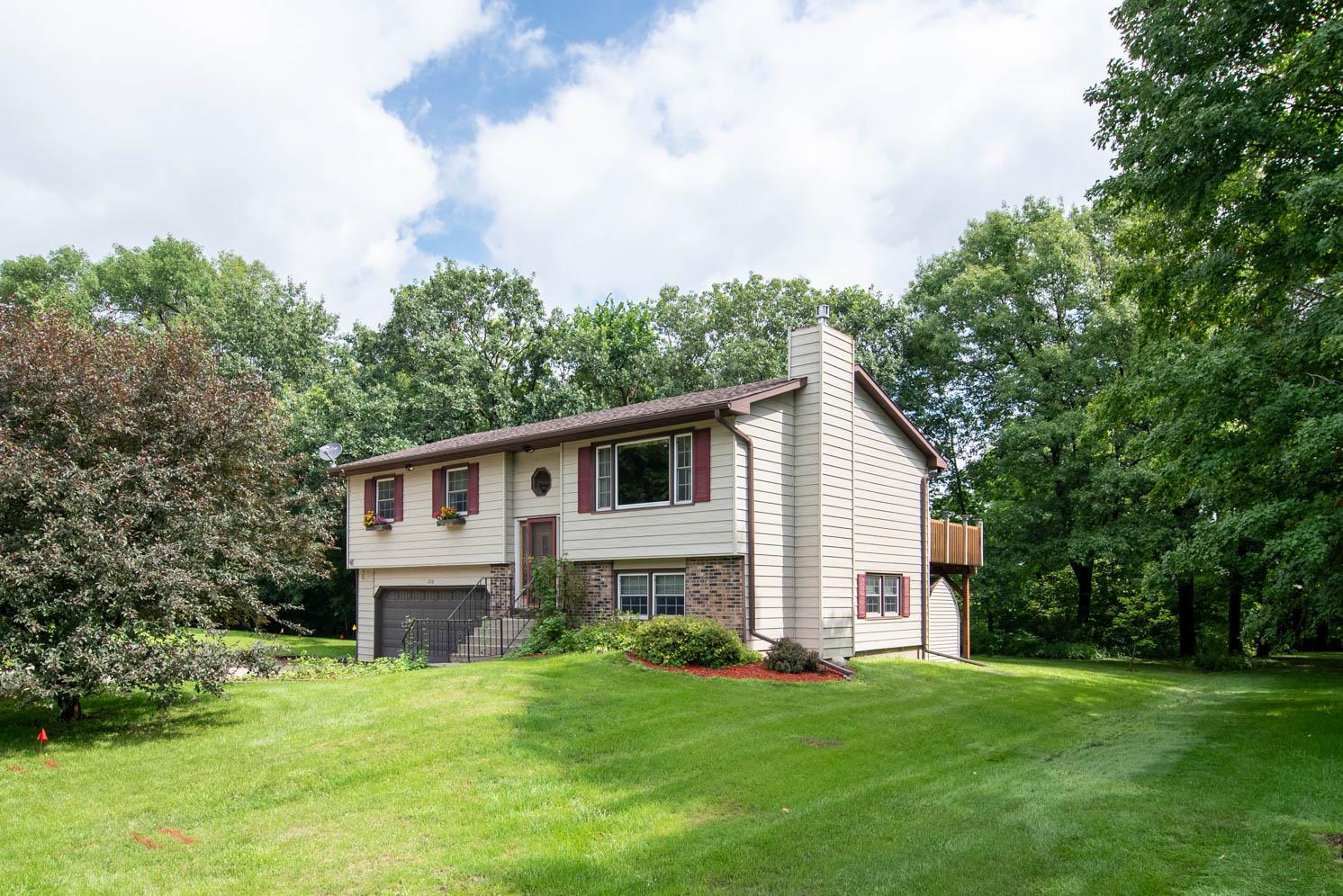 Property Photo: 210 Mapleridge Drive MN 56001
