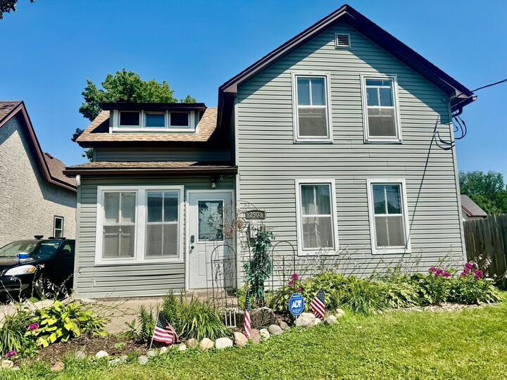 Property Photo:  2508 Mill Avenue  MN 55303 